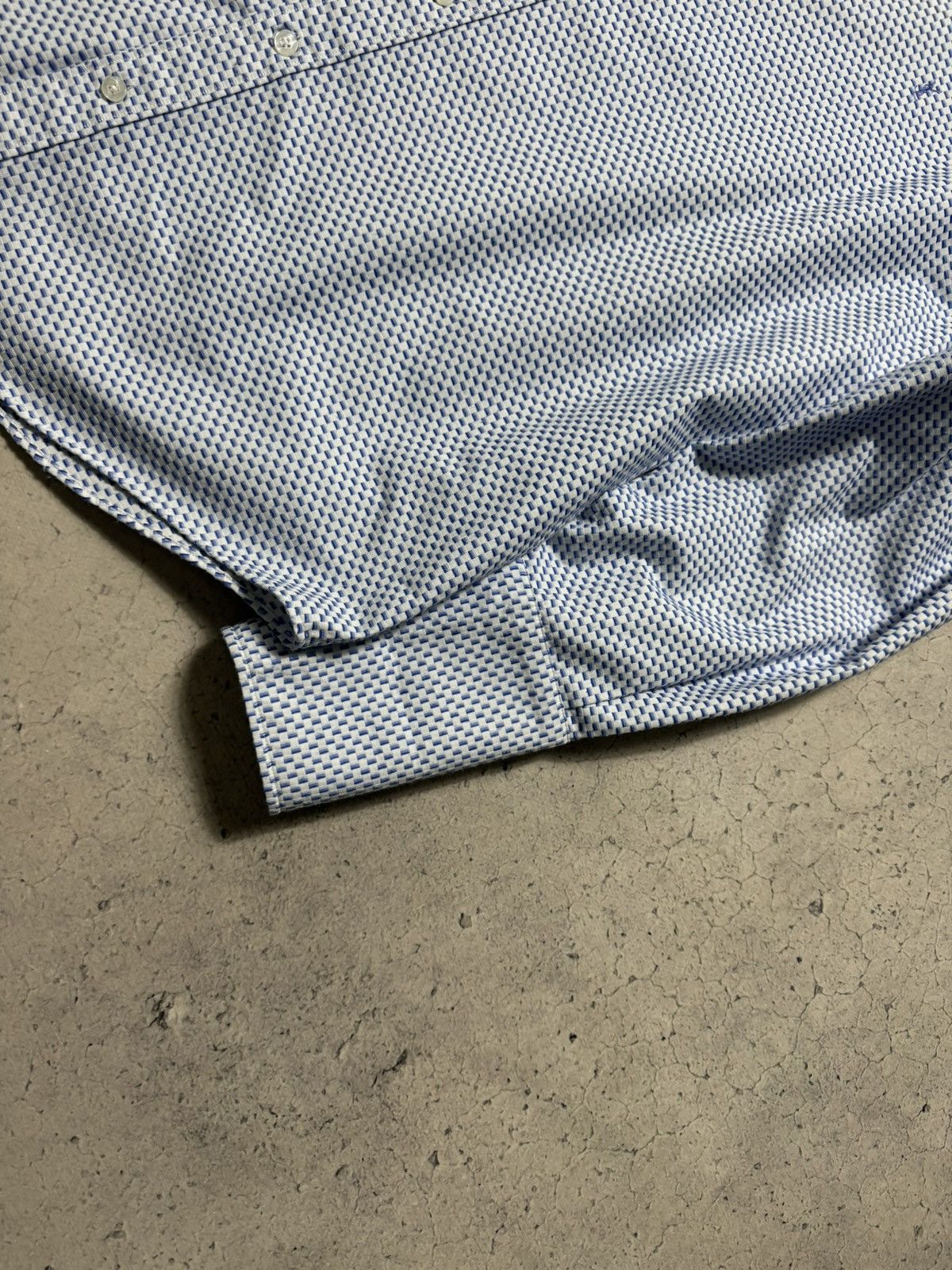 Yves Saint Laurent Yves Saint Laurent YSL Luxury Vintage Button Up Shirt Size L Size US L / EU 52-54 / 3 - 3 Thumbnail