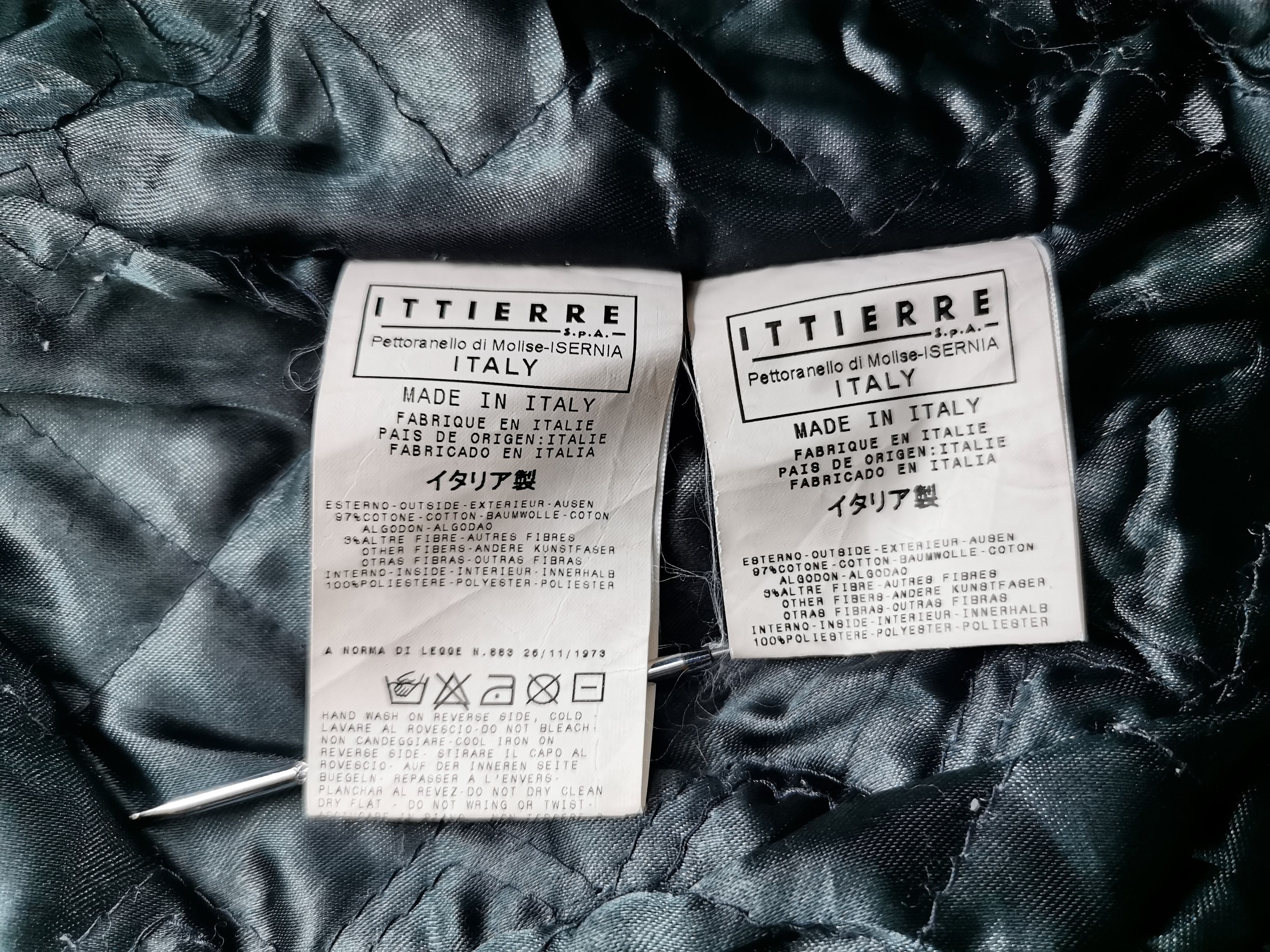Dolce & Gabbana Vintage Dolce Gabbana Corduroy Quilted Jacket Made In Italy Size XS / US 0-2 / IT 36-38 - 6 Thumbnail