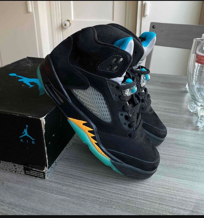 Jordan Brand 8.5y Size US 8.5 / EU 41-42 - 1 Thumbnail