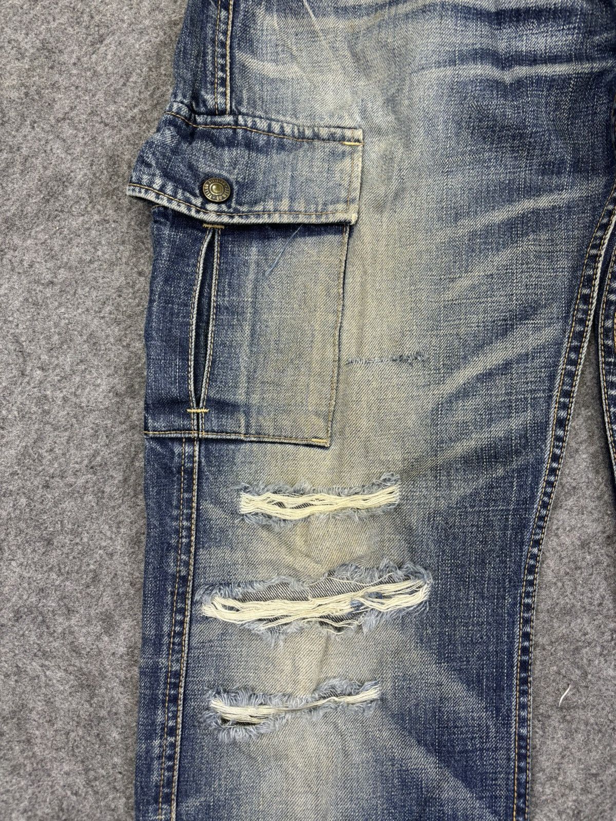 Japanese Brand 💥Thrashed💥Vtg Gowest heavy Distressed Cargo Denim F977 Size US 32 / EU 48 - 6 Thumbnail