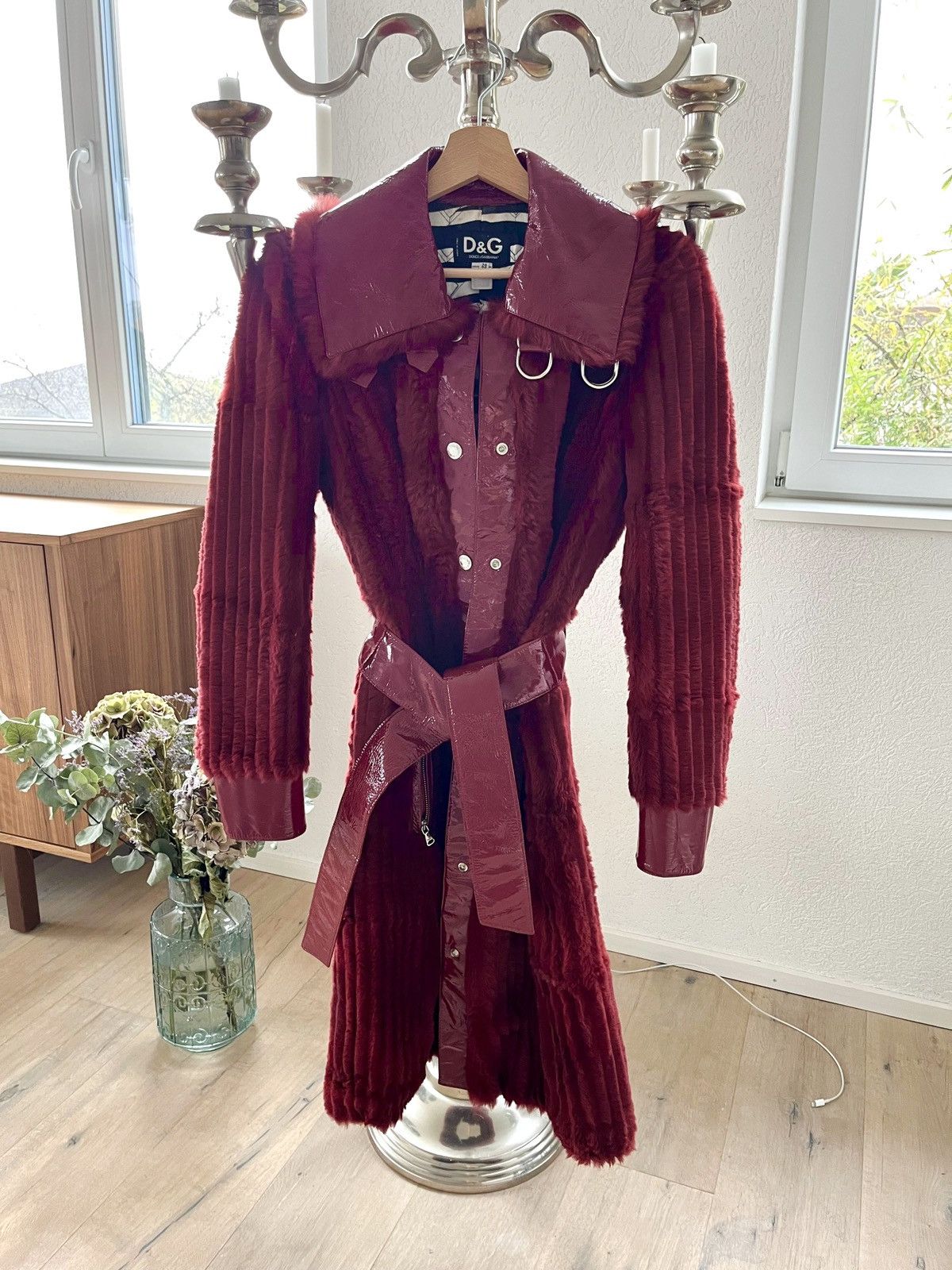 Dolce & Gabbana Vintage D&G Red Faux Fur & Patent Vynil Trench Coat IT38 Size M / US 6-8 / IT 42-44 - 2 Thumbnail