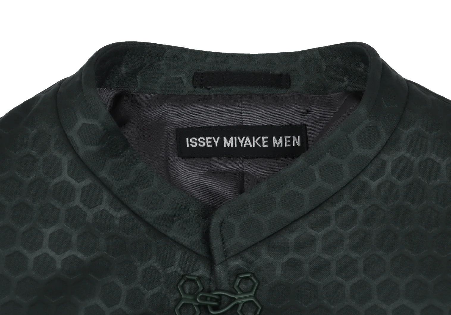 Issey Miyake Hexagon Embossed Hook Jacket in Deep Green Size US M / EU 48-50 / 2 - 3 Thumbnail