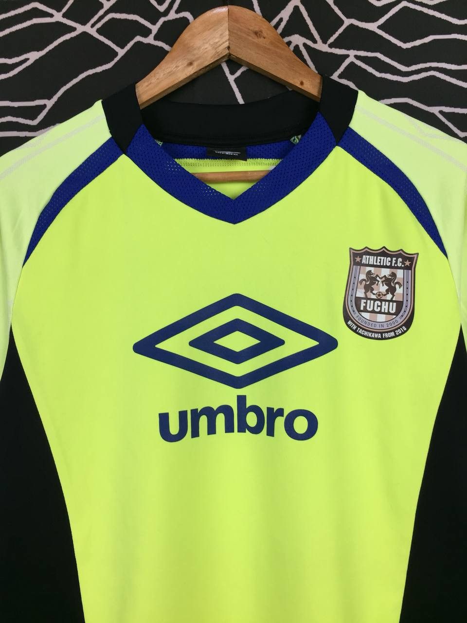 Umbro Vtg Umbro Fuchu Athletic FC Long Sleeve Jersey Size US M / EU 48-50 / 2 - 3 Thumbnail