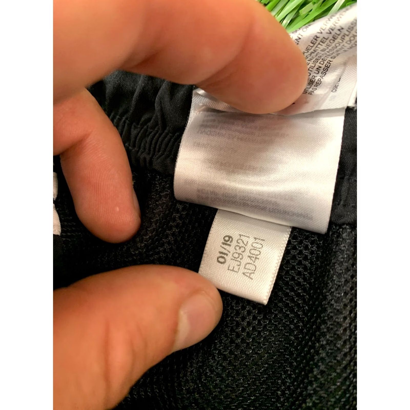 Adidas ADIDAS Performance 2019 Men Sport Training Shorts XS Solid Training Men XS Black and White 2019 Adidas Perdormance Size US 27 - 6 Thumbnail