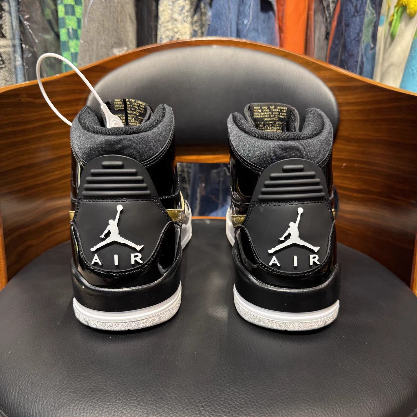 Jordan Brand Air Jordan 1 Legacy 312 Basketball Shoes K15 Size US 9.5 / EU 42-43 - 3 Thumbnail