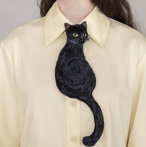 Other A Cat That Follows No One… Except You Size ONE SIZE - 3 Thumbnail