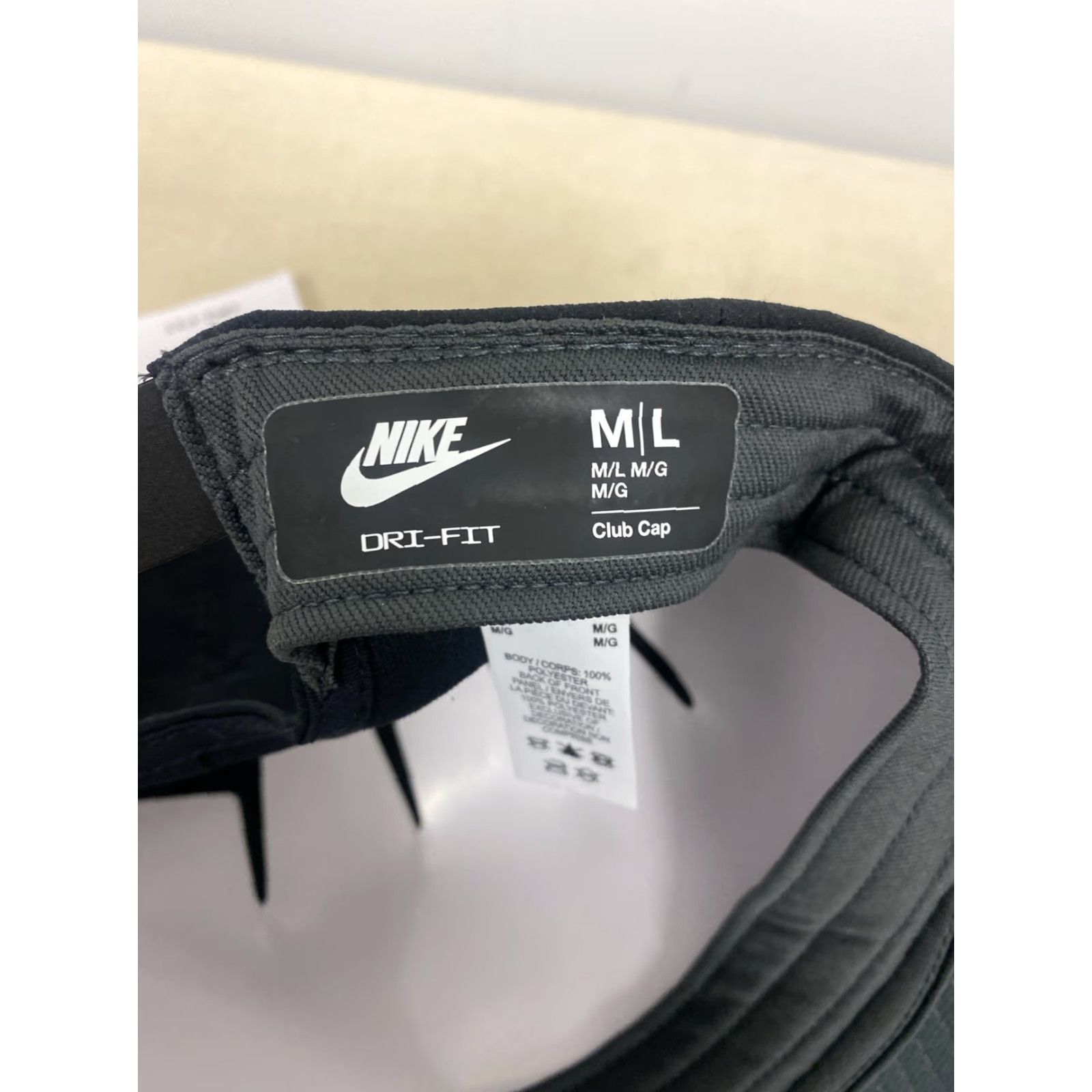 Nike Nike NEW UNISEX BLACK BASEBALL HAT CLUB CAP SWOOSH M/L /475 DRI-FIT ADJUSTABLE M/L polyester solid sports hat Men Size ONE SIZE - 8 Thumbnail