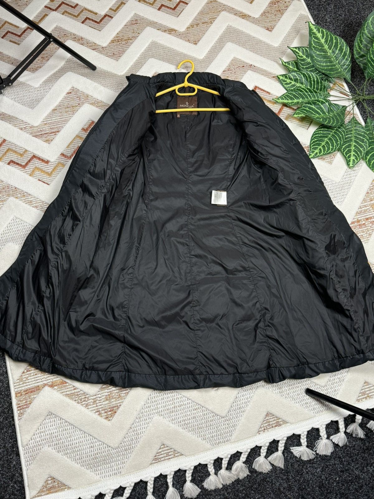 Moncler Moncler Rare Vintage Down Jacket Puffer Woman Size S - M Size S / US 4 / IT 40 - 18 Thumbnail
