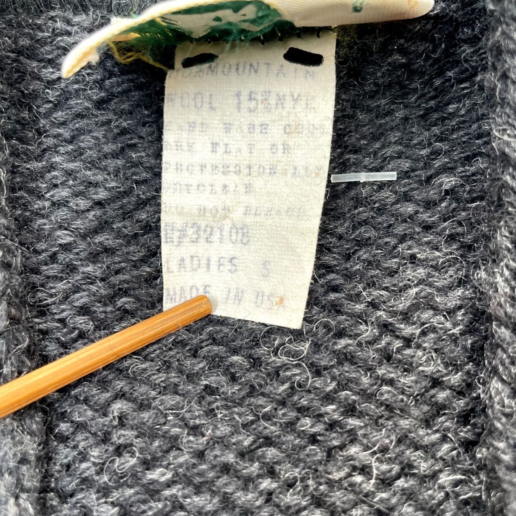 Vintage Vintage Rei Sweater Womens Small Gray Tight Knit Wool Blend Ribbed Shawl Collar Size S / US 4 / IT 40 - 4 Thumbnail
