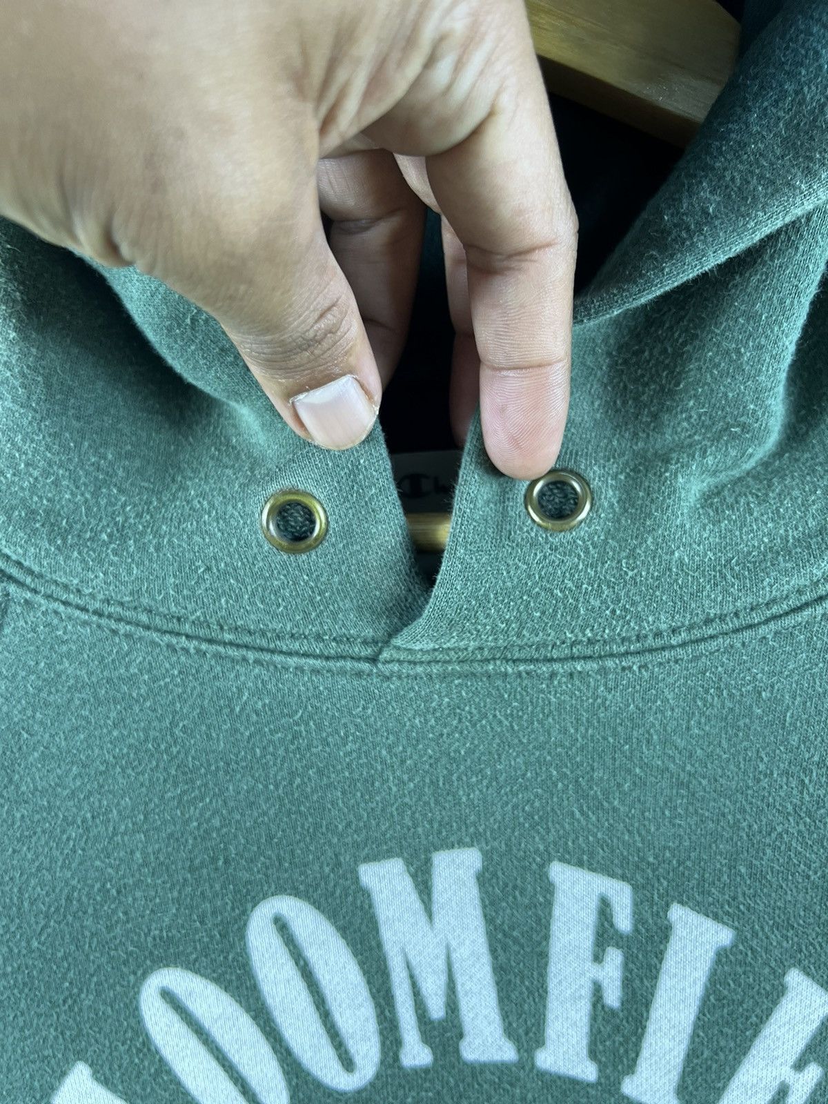 Champion 🔥 SUNFADED 🔥 VTG CHAMPION INDIAN PEOPLE HOODIES - L Size US M / EU 48-50 / 2 - 6 Thumbnail