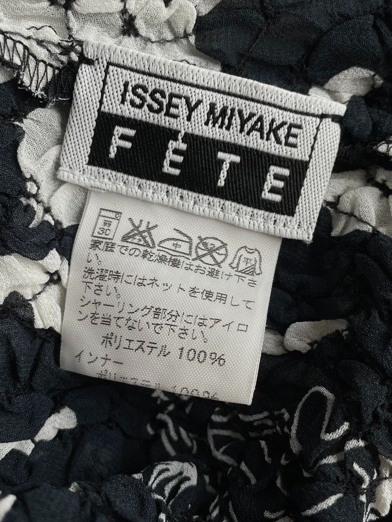Issey Miyake Issey Miyake size:2 Black and white two-tone horseback rid Size XS / US 0-2 / IT 36-38 - 6 Thumbnail