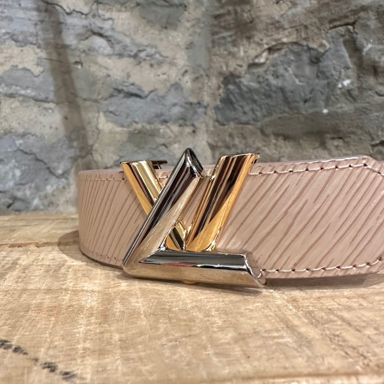 Louis Vuitton Louis Vuitton Ballerine Pink Epi Leather LV Twist 30mm Belt Size ONE SIZE - 2 Thumbnail