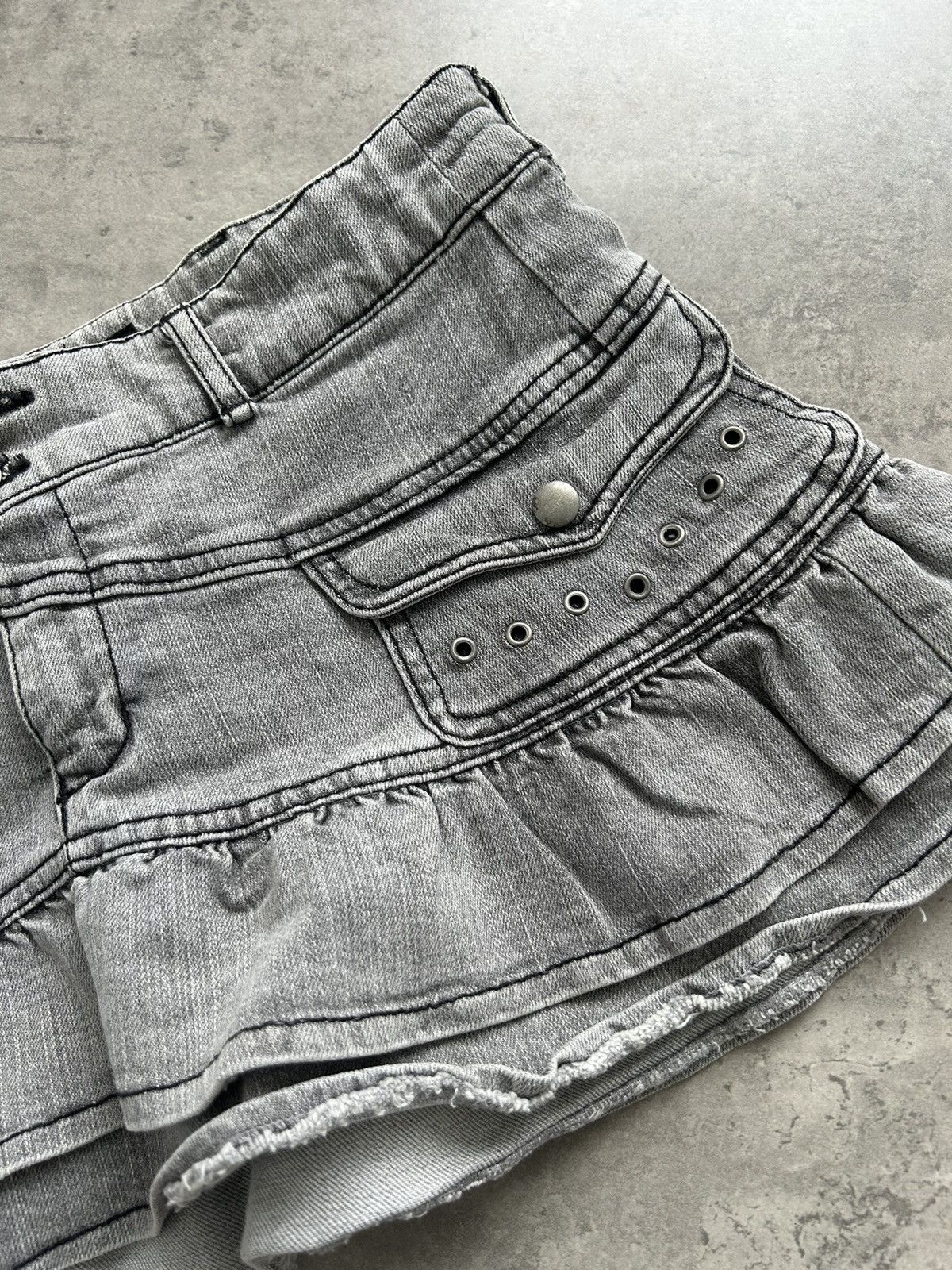 Vintage Y2K Vintage Mini Skirt denim Size 32" / US 10 / IT 46 - 5 Thumbnail