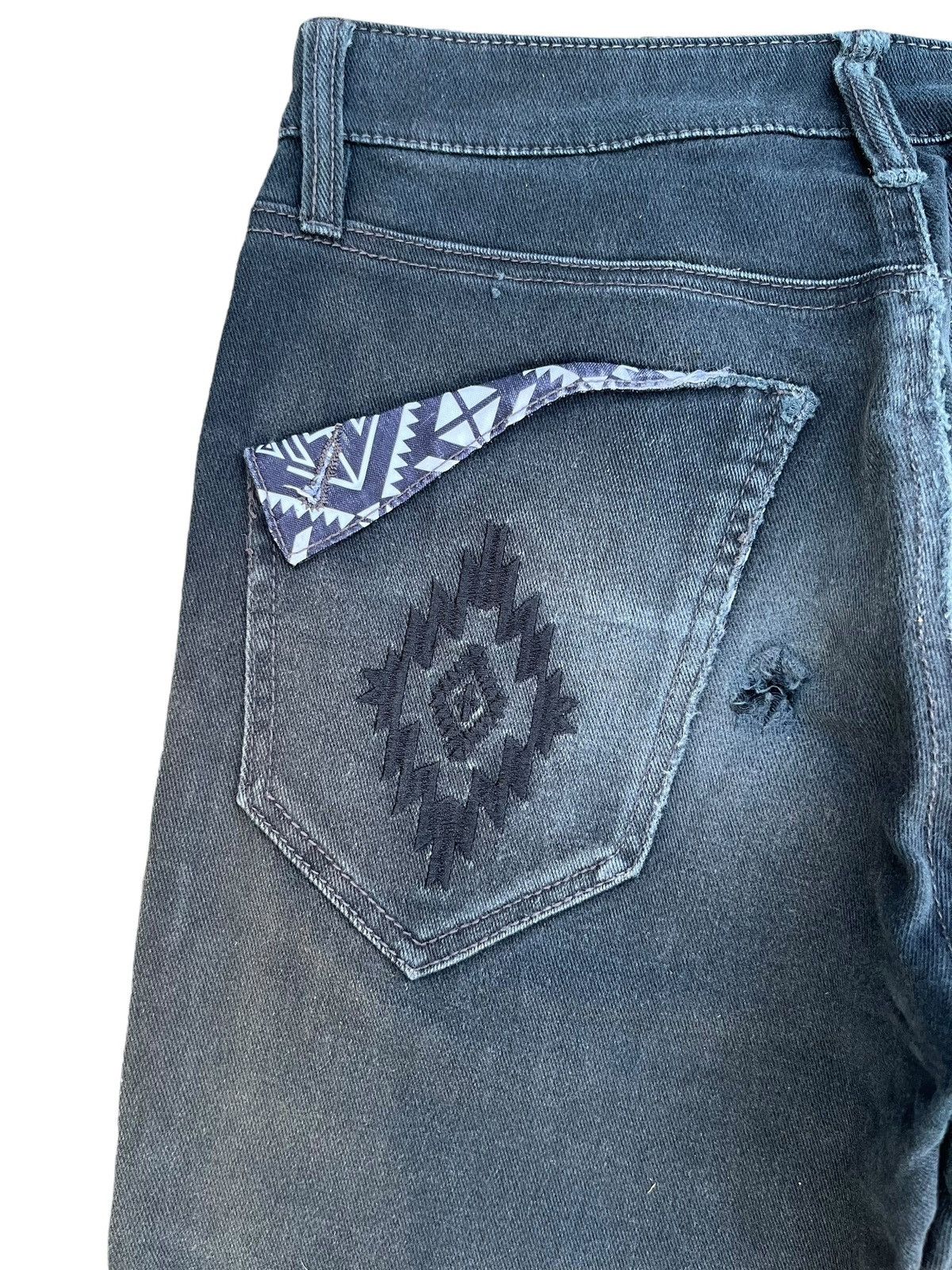 Japanese Brand Vintage Japanese Black Mud Faded Washed Chimayo Pocket Jeans Size US 31 - 8 Thumbnail