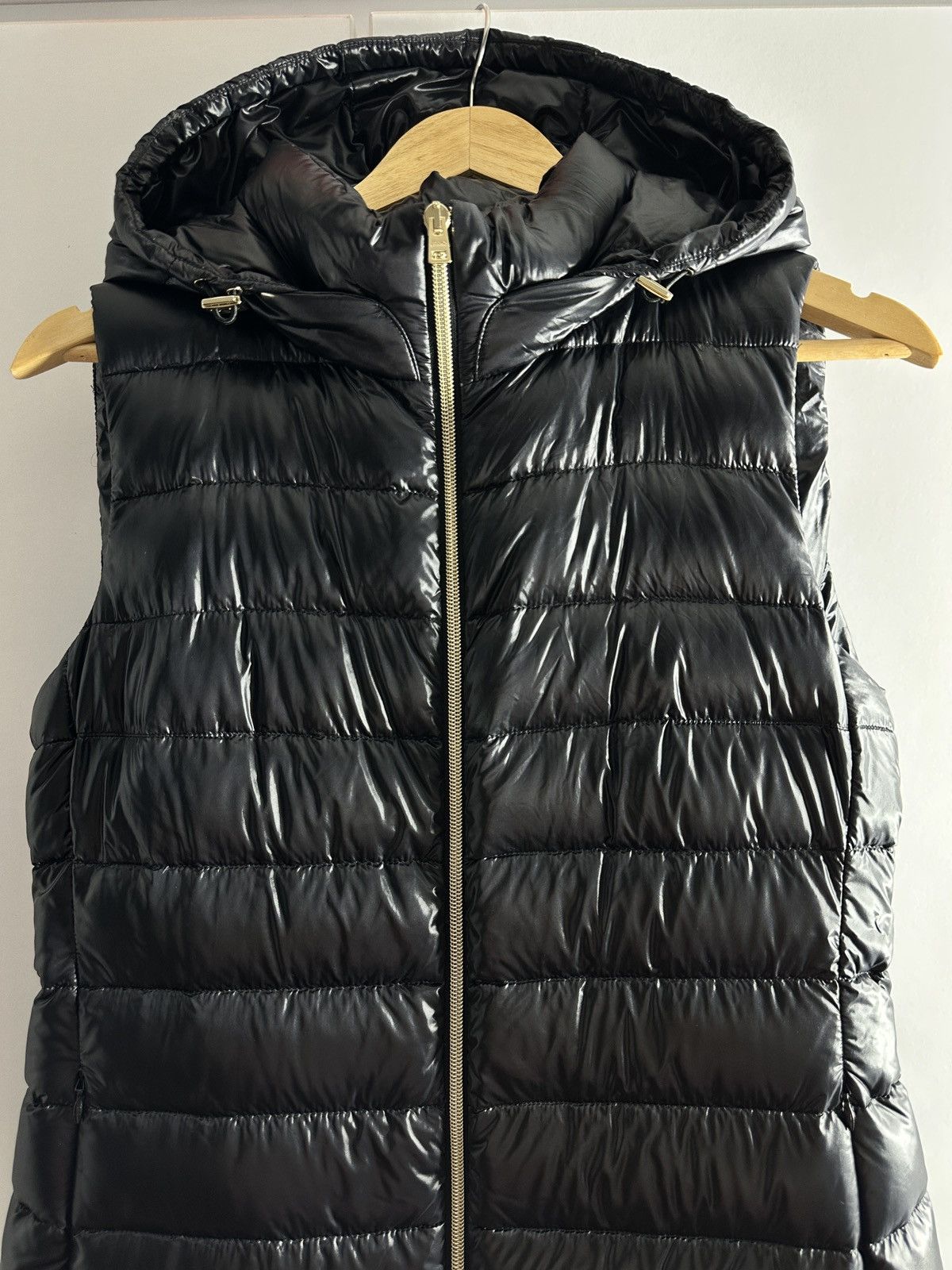 Herno Herno women wolen vest Size M / US 6-8 / IT 42-44 - 2 Thumbnail