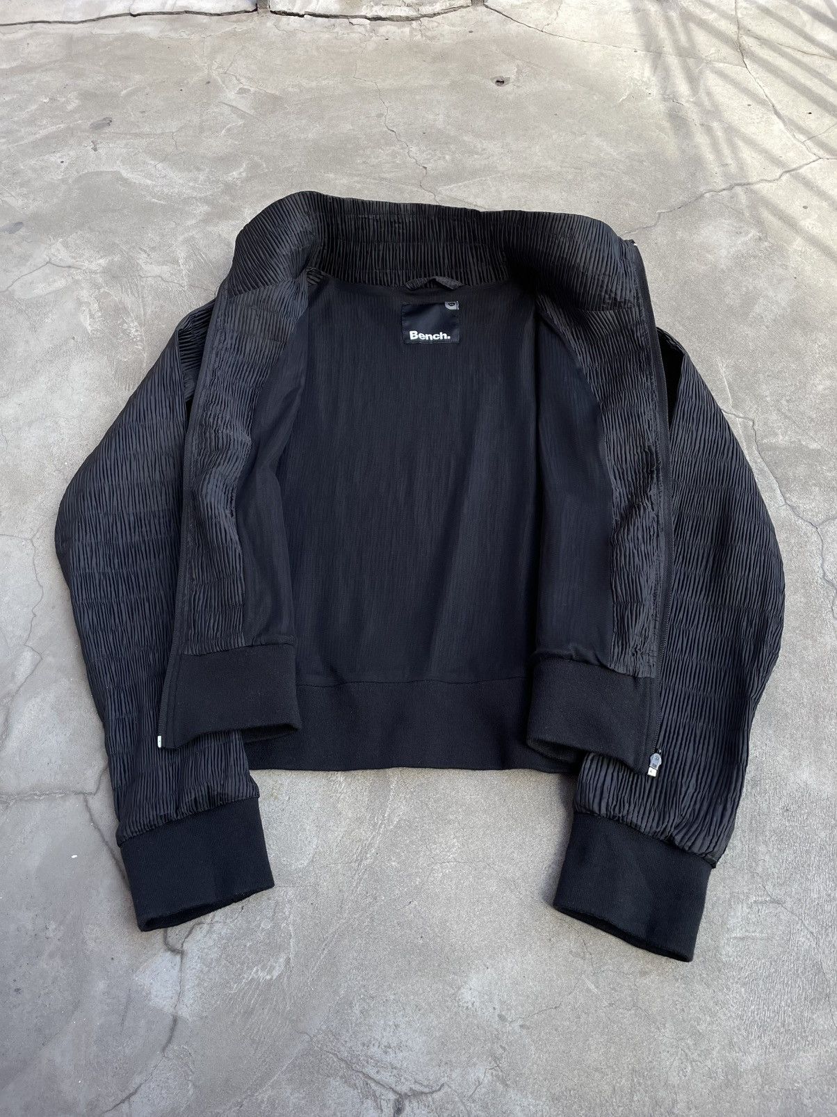 Bench Bench: Ultra Striped Facture Zip-Jacket Size US M / EU 48-50 / 2 - 8 Thumbnail