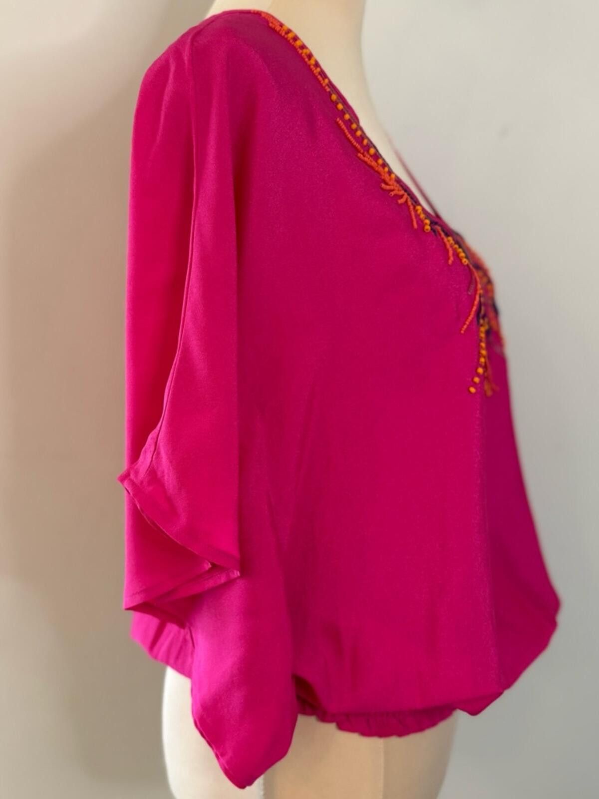 Other Coldwater Creek magenta beaded V neck bat wing top SZ XS 4-6 Size XS / US 0-2 / IT 36-38 - 2 Thumbnail