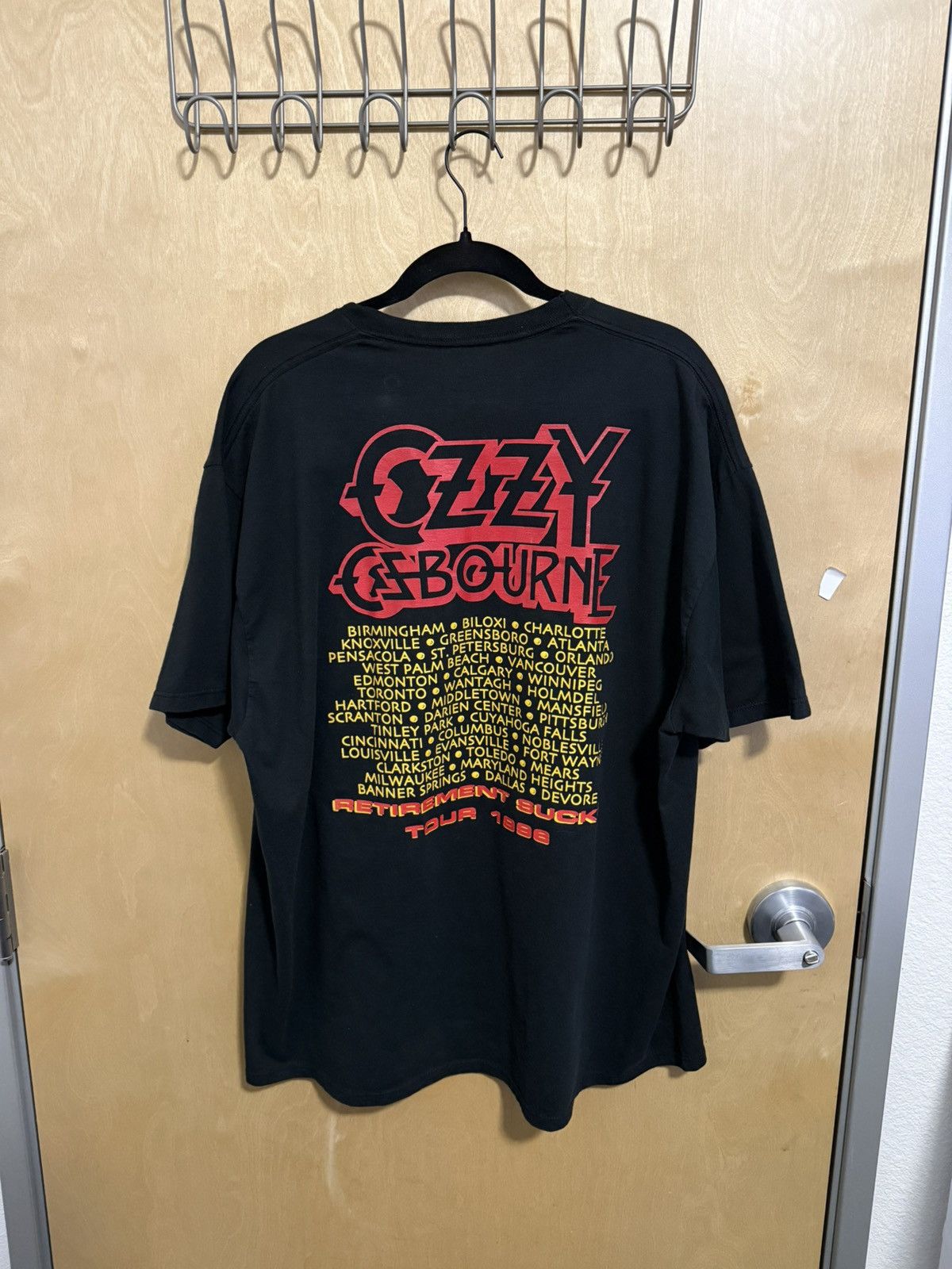Ozzy Osbourne RARE VINTAGE 1996 Ozzy Retirement sucks tshirt Size US XXL / EU 58 / 5 - 2 Thumbnail