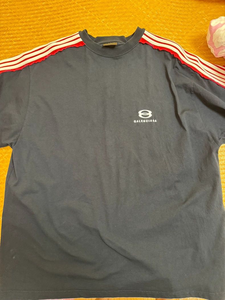 Balenciaga Balenciaga size 3 Double-ring patchwork five-bar short slee Size US M / EU 48-50 / 2 - 1 Thumbnail