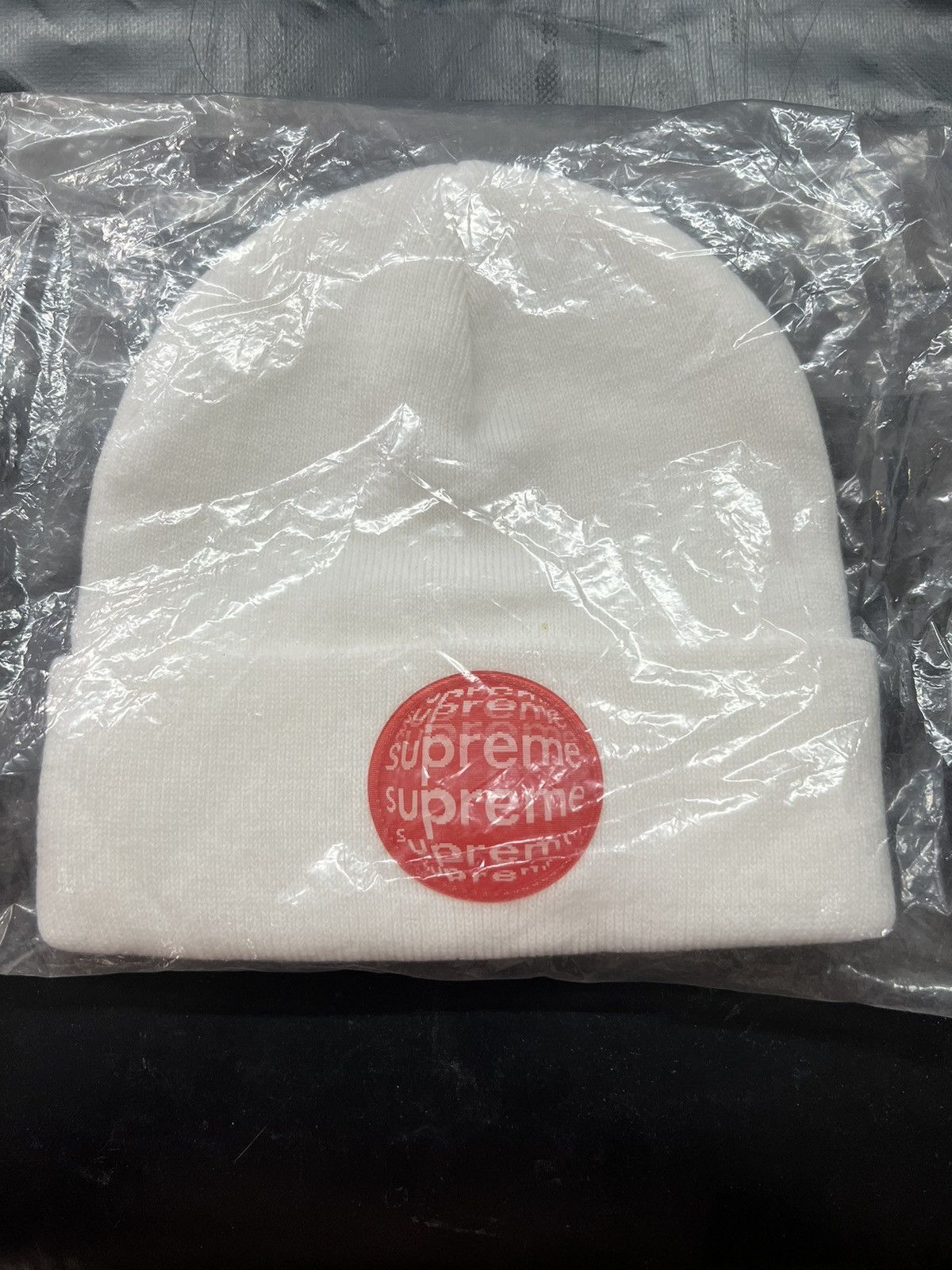 Supreme DS Supreme Lenticular Patch White Beanie FTP BAPE FOG KITH Size ONE SIZE - 1 Thumbnail