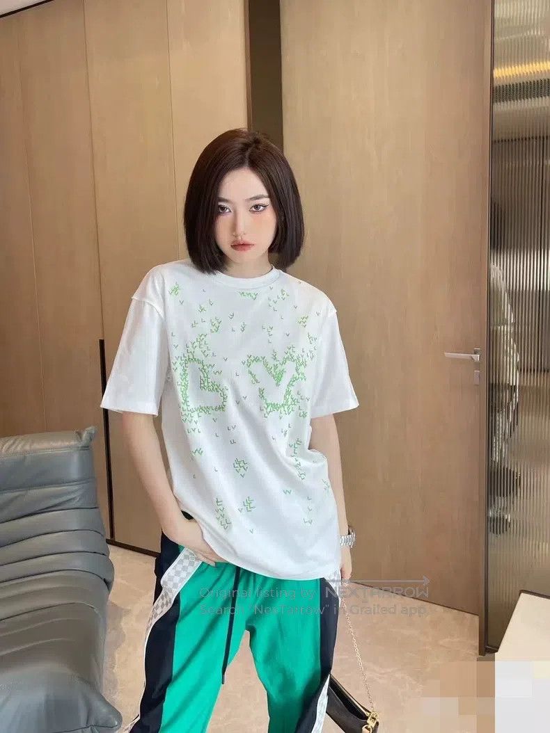 Louis Vuitton Louis Vuitton White full print small plane short sleeve T- Size US XL / EU 56 / 4 - 2 Thumbnail