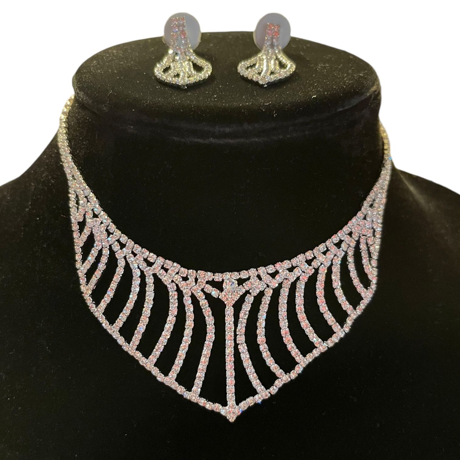 Other Diamond Necklace Dangle Earrings Wedding NEW Size ONE SIZE - 2 Thumbnail