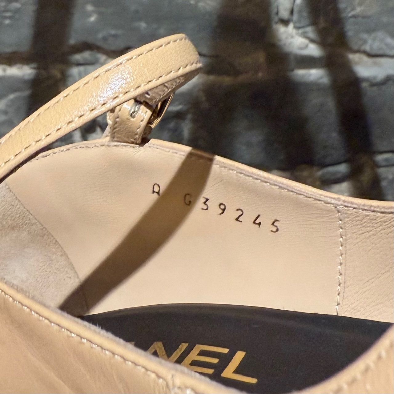 Chanel Chanel 2022 Beige Black Pearl CC Heeled Mary Jane Pumps Size US 6 / IT 36 - 9 Thumbnail