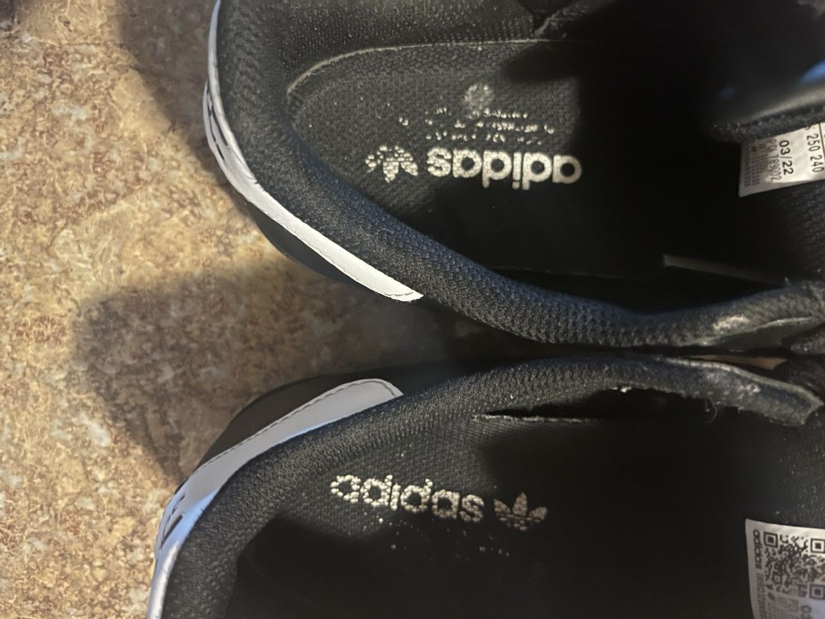 Adidas Adidas Superstar Size US 6.5 / EU 39-40 - 8 Thumbnail