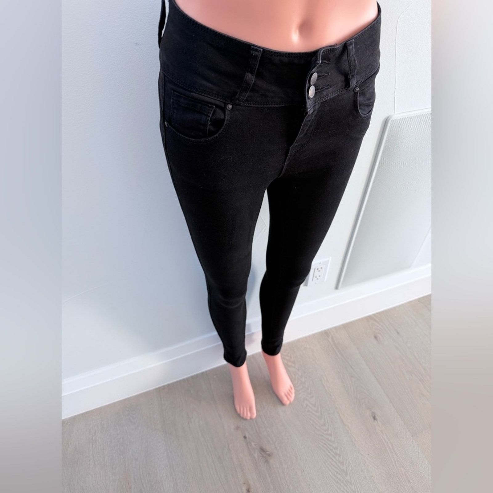 Other Black Stretchy mid-rise sculpting skinny jeans. 75% cotton Size 25" / US 0 / IT 36 - 2 Thumbnail