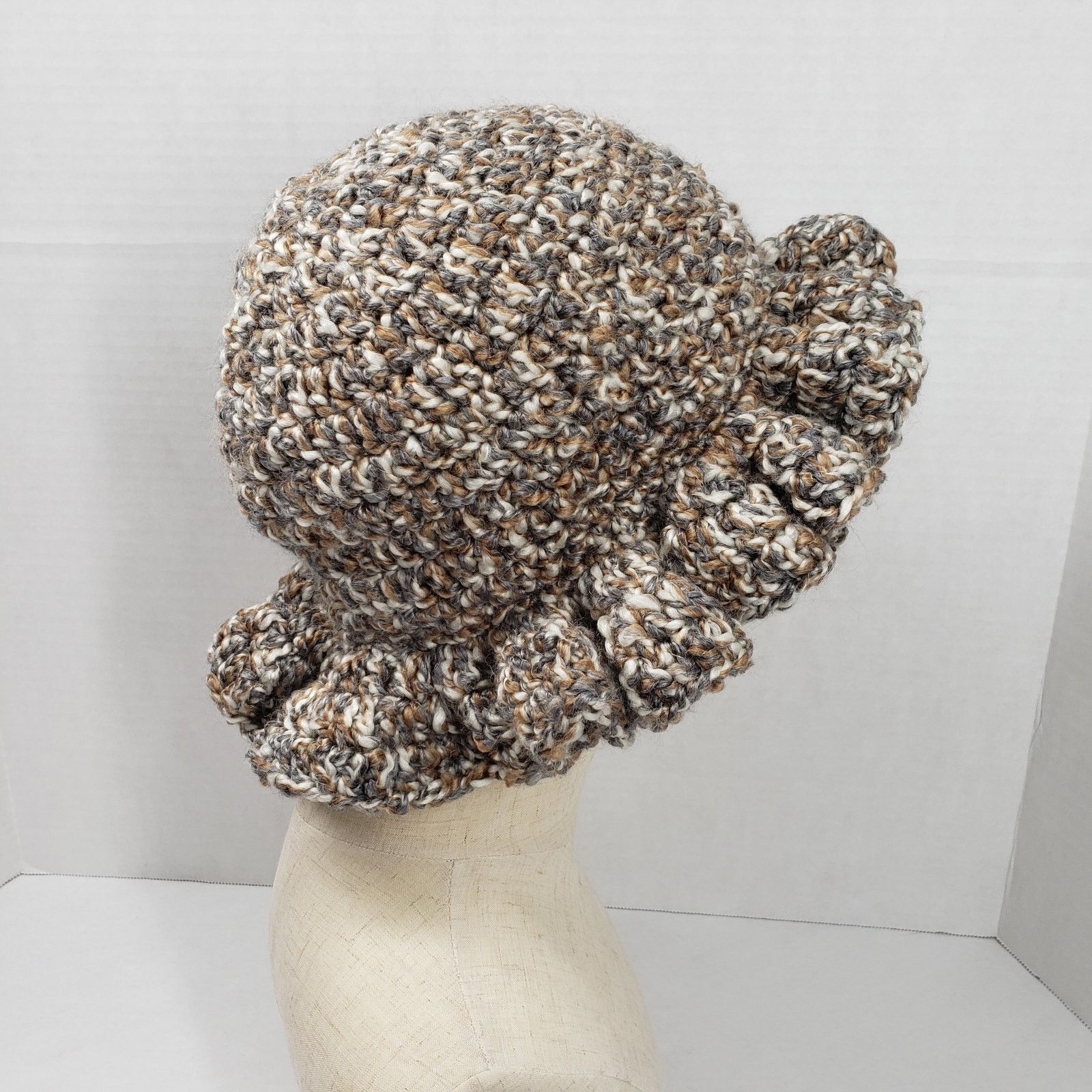 Handmade Handmade Crochet Brown Ruffle Bucket Hat Bohemian Casual Size ONE SIZE - 5 Thumbnail