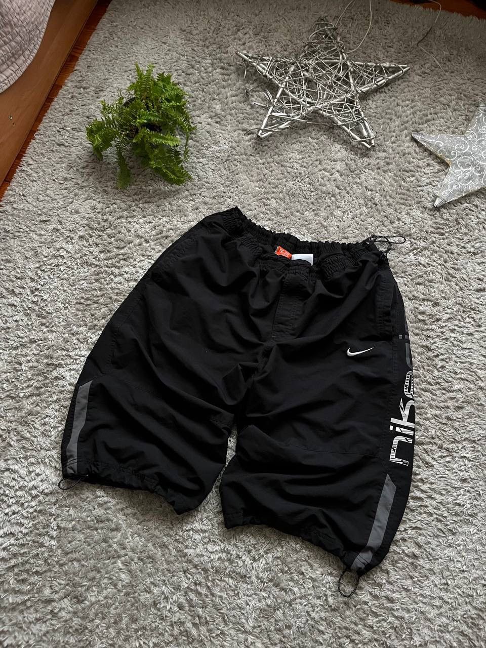 Nike × Vintage 00s Nike Shorts Vintage Streetwear Big Logo Rare Size US 36 / EU 52 - 1 Thumbnail