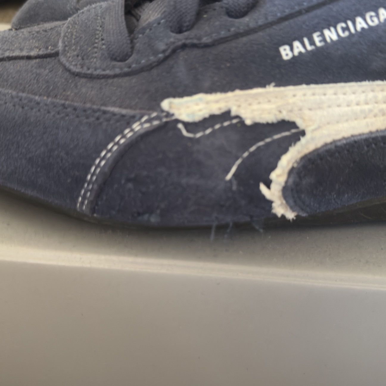 Balenciaga × Puma BALENCIAGA x SPEEDCAT SUEDE Size US 7 / EU 40 - 6 Thumbnail