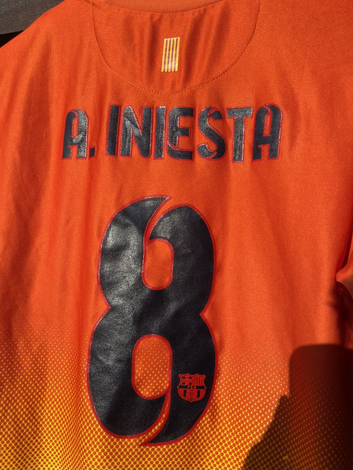Nike 2012 Nike Barcelona #8 Iniesta soccer jersey Size US M / EU 48-50 / 2 - 13 Thumbnail