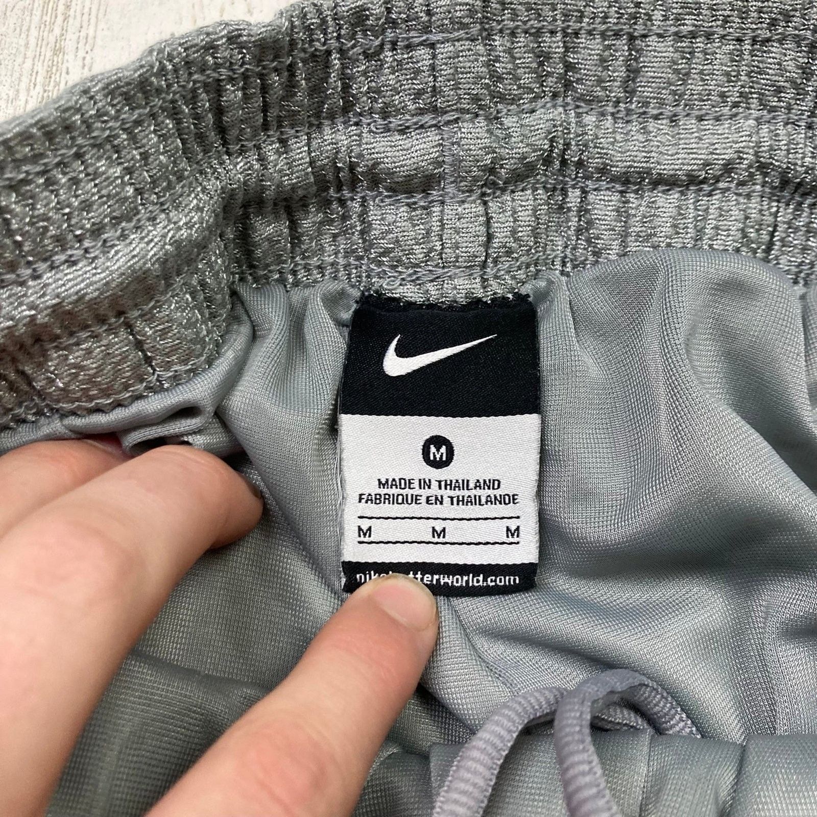 Nike Nike Athletic Gym Shorts Size US 32 / EU 48 - 4 Thumbnail