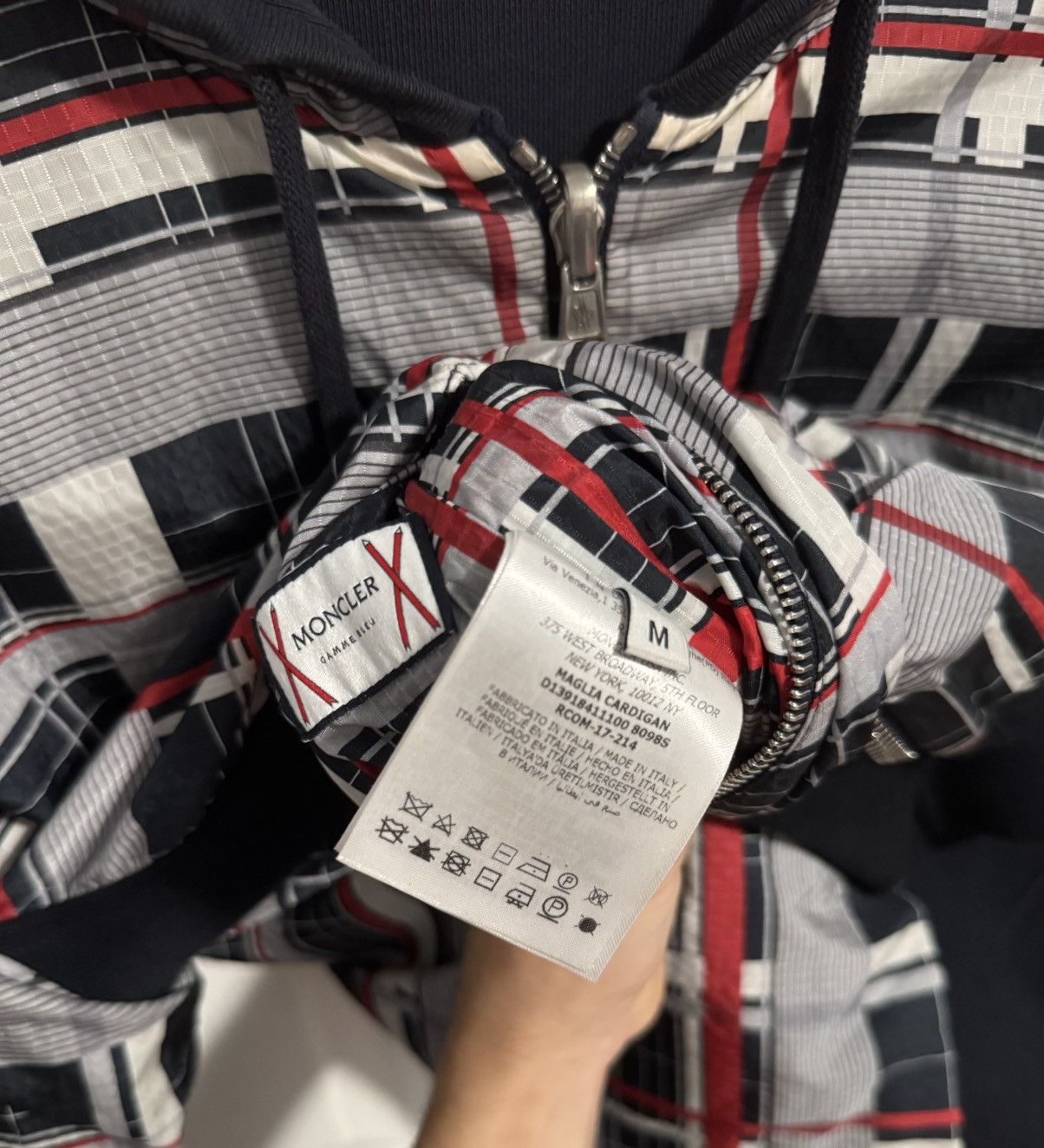 Moncler Gamme Bleu Moncler Gamme Bleu Reversible Zip Up Size US S / EU 44-46 / 1 - 12 Thumbnail