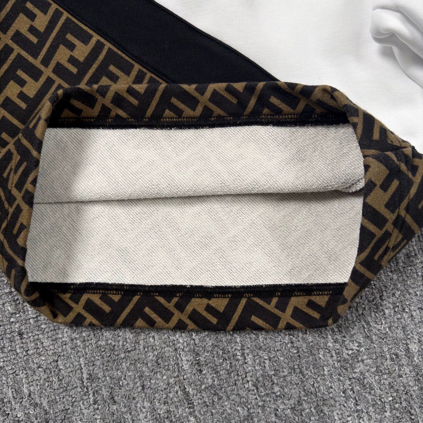 Fendi Fendi White Monogram Paneled Bermuda Shorts L Size US 34 / EU 50 - 6 Thumbnail