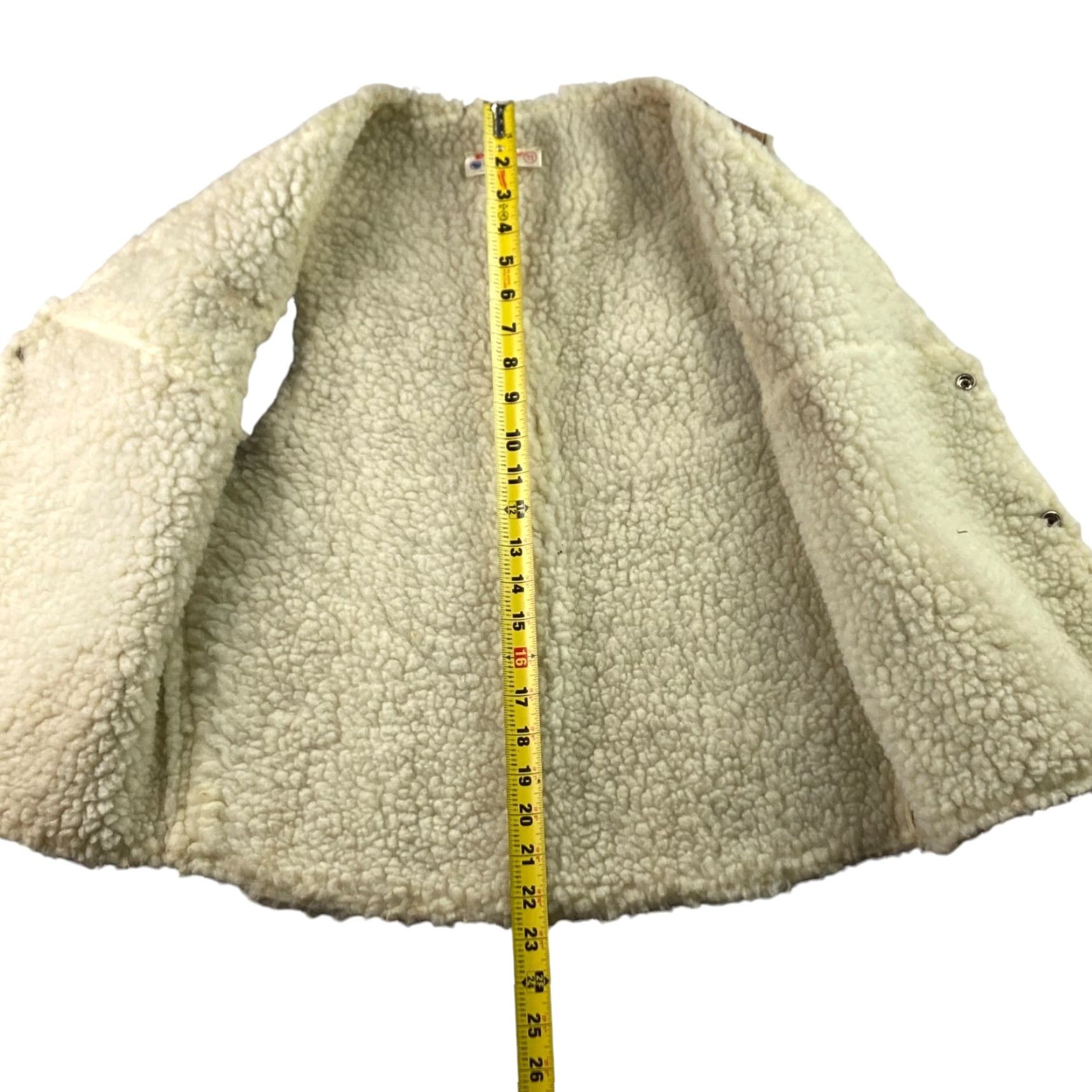 Vintage VINTAGE VTG Men's Sherpa Lined Suede Leather Western Vest Tan/Beige Size 42 Size US XS / EU 42 / 0 - 5 Thumbnail