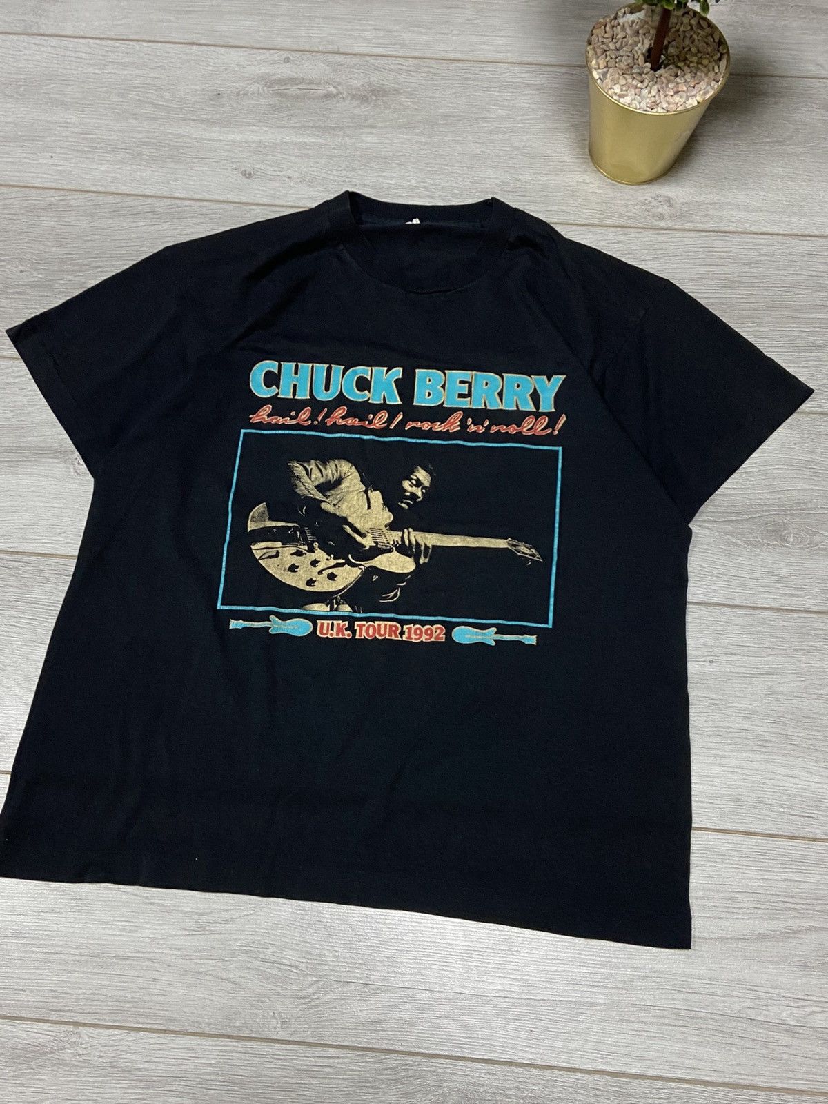 Band Tees Vintage chuck berry 1992 tour t-shirt music single stitch Size US M / EU 48-50 / 2 - 2 Thumbnail