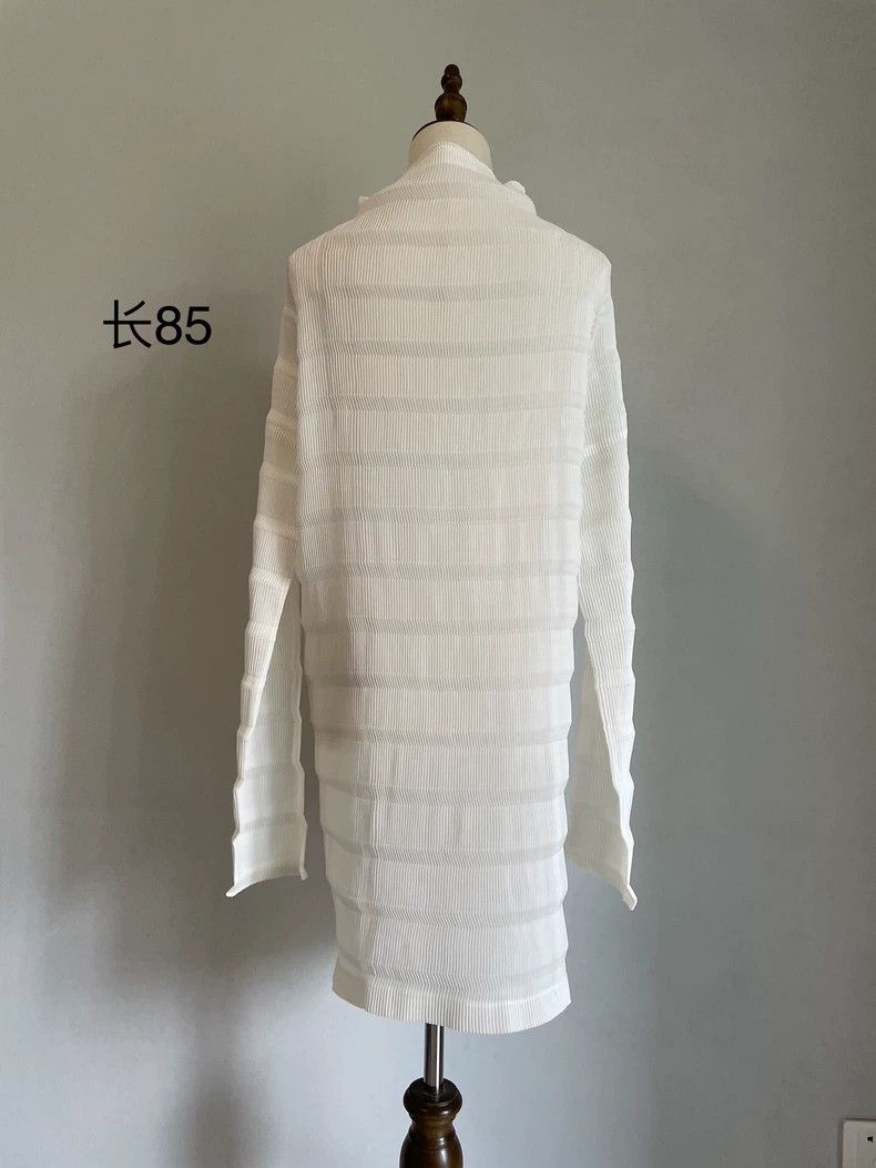 Issey Miyake Issey Miyake White main line stepped pleated long-sleeved Size M / US 6-8 / IT 42-44 - 6 Thumbnail