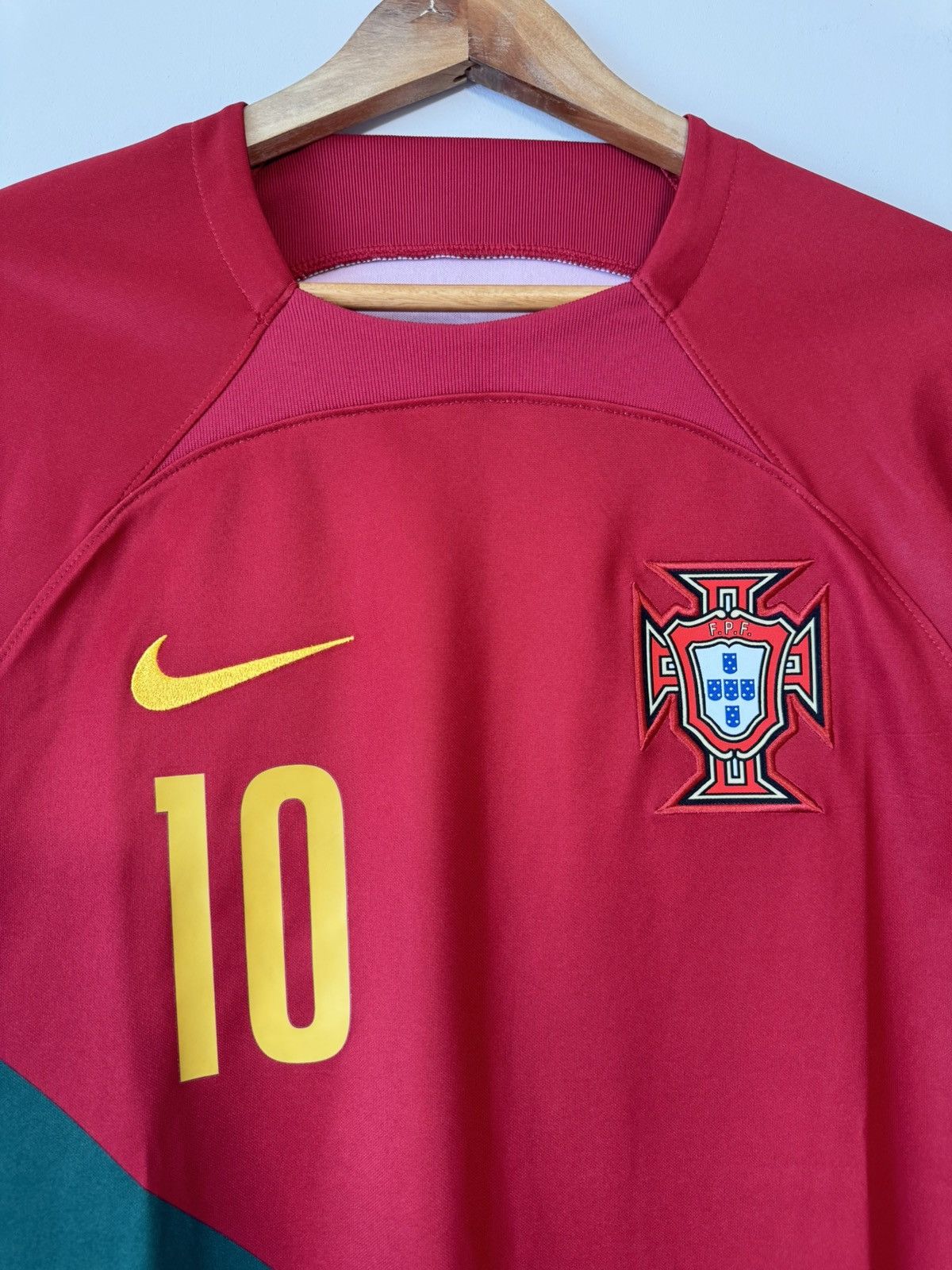 Nike Bernardo #10 Portugal 2022-2023 Home Soccer Jersey Shirt Kit Size US S / EU 44-46 / 1 - 8 Thumbnail