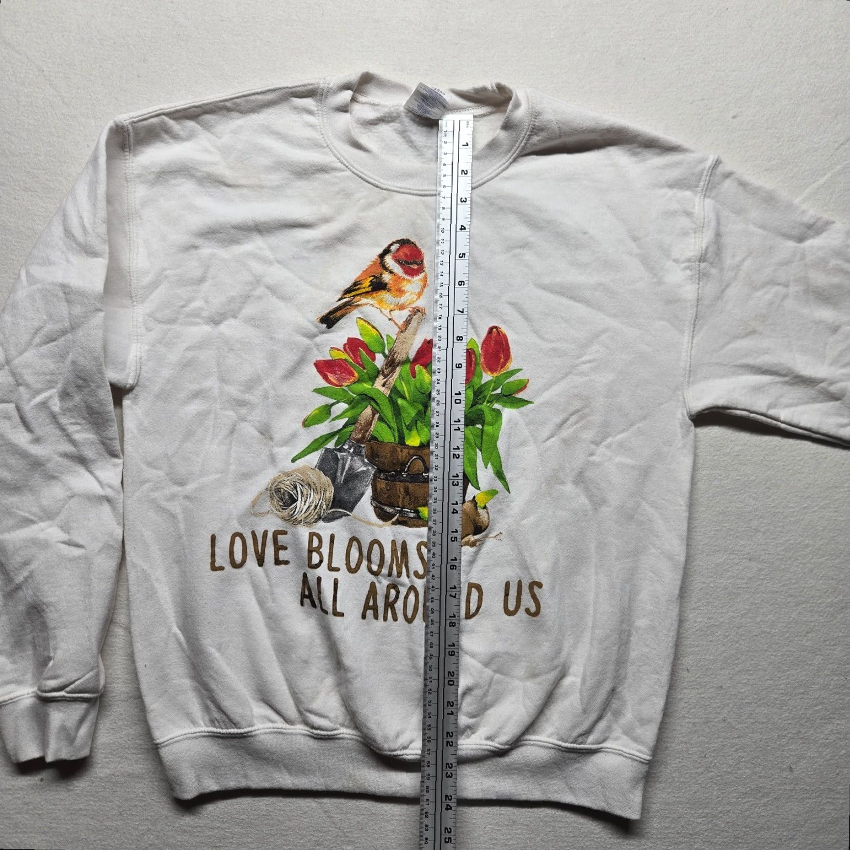 Gildan VINTAGE Gildan Birds Garden Sweater Long Sleeve Women's Medium White Floral Art Pattern Size M / US 6-8 / IT 42-44 - 7 Thumbnail