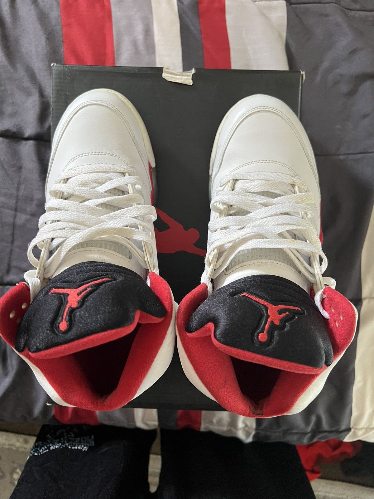 Jordan Brand Air Jordan Retro 5 (Fire Red) Size US 9 / EU 42 - 5 Thumbnail