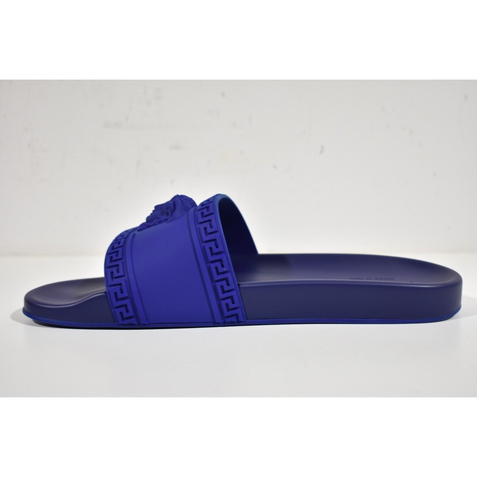 Versace Versace Medusa Palazzo Blue Pool Sandal Flip Flop Flat 42 9 Size US 9 / EU 42 - 9 Thumbnail