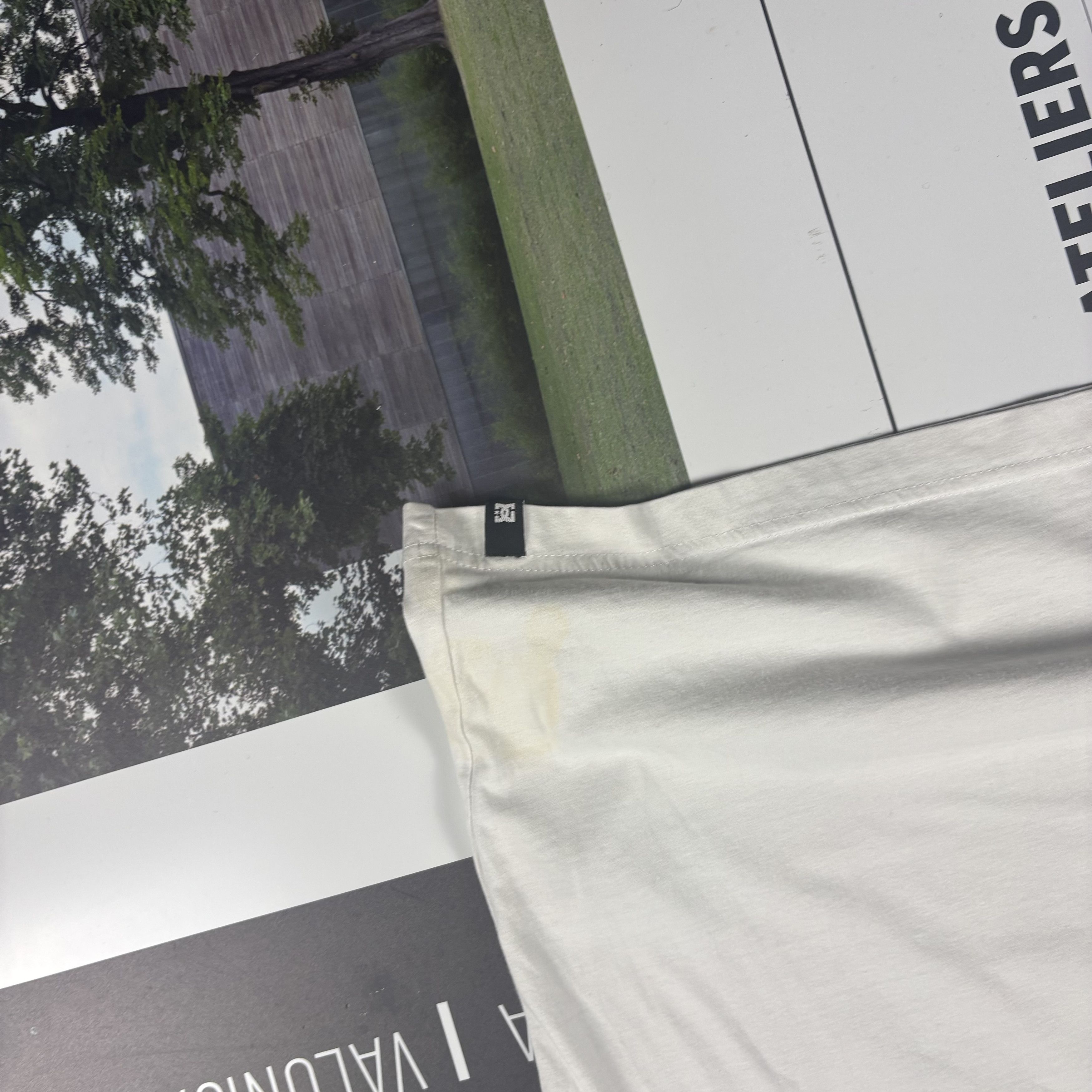DC DC Shirt Size US L / EU 52-54 / 3 - 6 Thumbnail