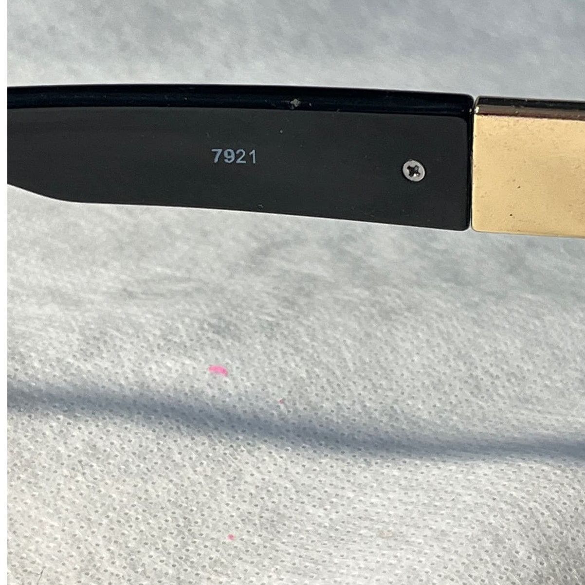 Other Zero UV Black Flip sunglasses with gold accents Size ONE SIZE - 12 Thumbnail