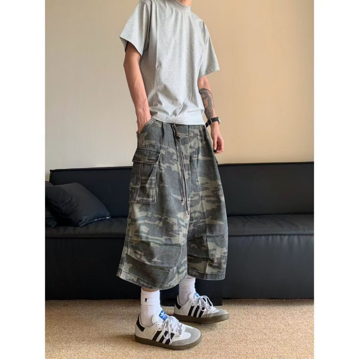 Vintage Men's washed workwear camouflage shorts Size US 32 / EU 48 - 1 Thumbnail