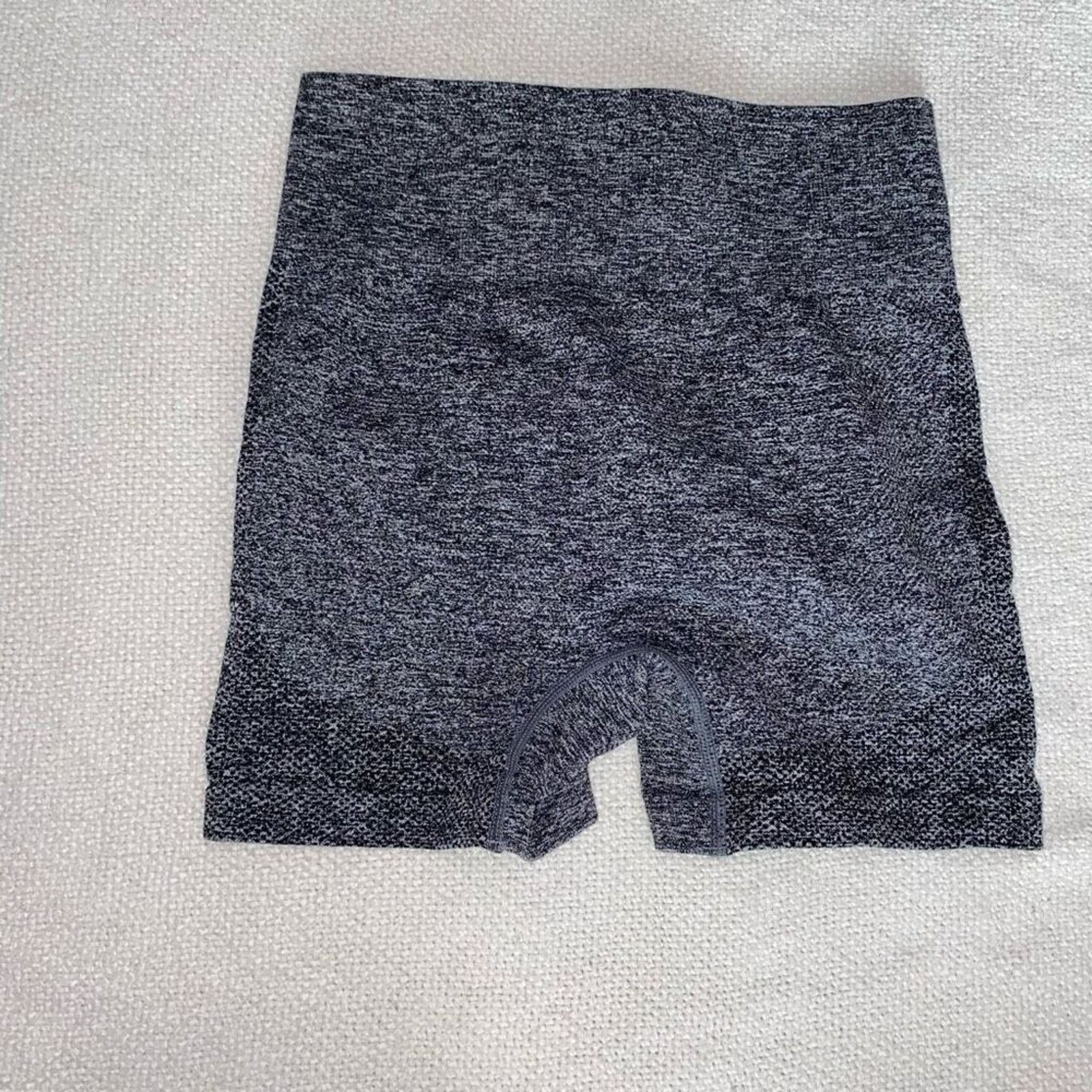 Other Gray Ruched Scrunch Butt Bike Shorts | Sz S Size 27" / US 4 / IT 40 - 2 Thumbnail