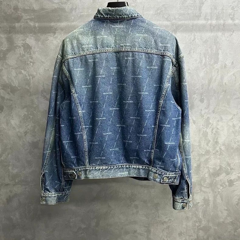 Balenciaga Balenciaga Balenciaga Logo Denim Jacket in Blue-2506 Size US L / EU 52-54 / 3 - 2 Thumbnail