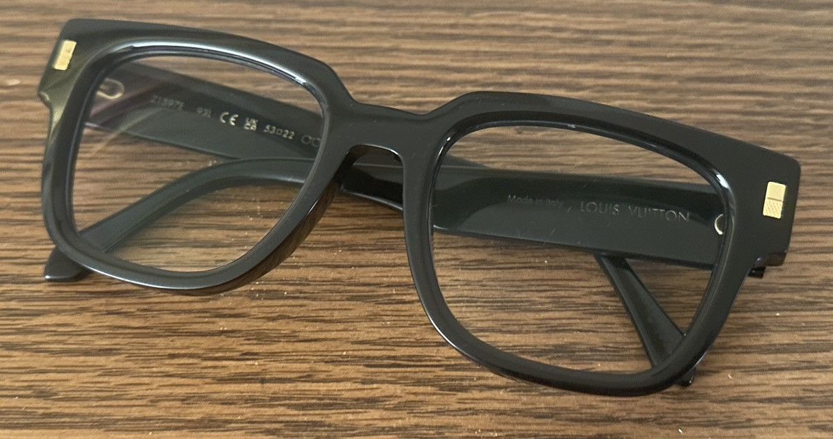 Louis Vuitton LV Escape Glasses Size ONE SIZE - 1 Thumbnail