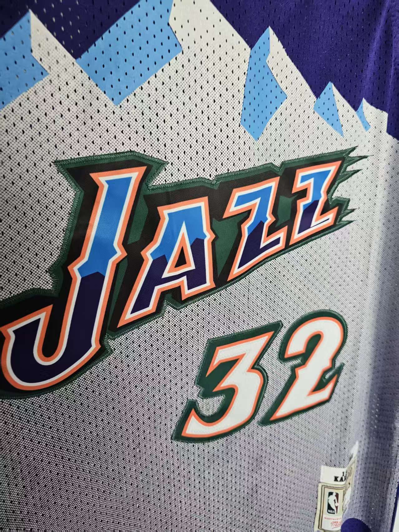 NBA Jazz #32 Karl Malone Jersey XXL Size US XXL / EU 58 / 5 - 3 Thumbnail